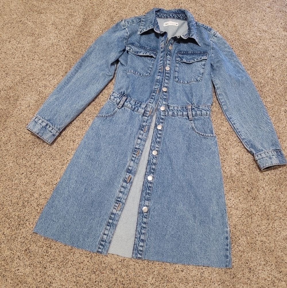 Denim Button-Front Long Sleeve Dress - Light Blue - Picture 2 of 5